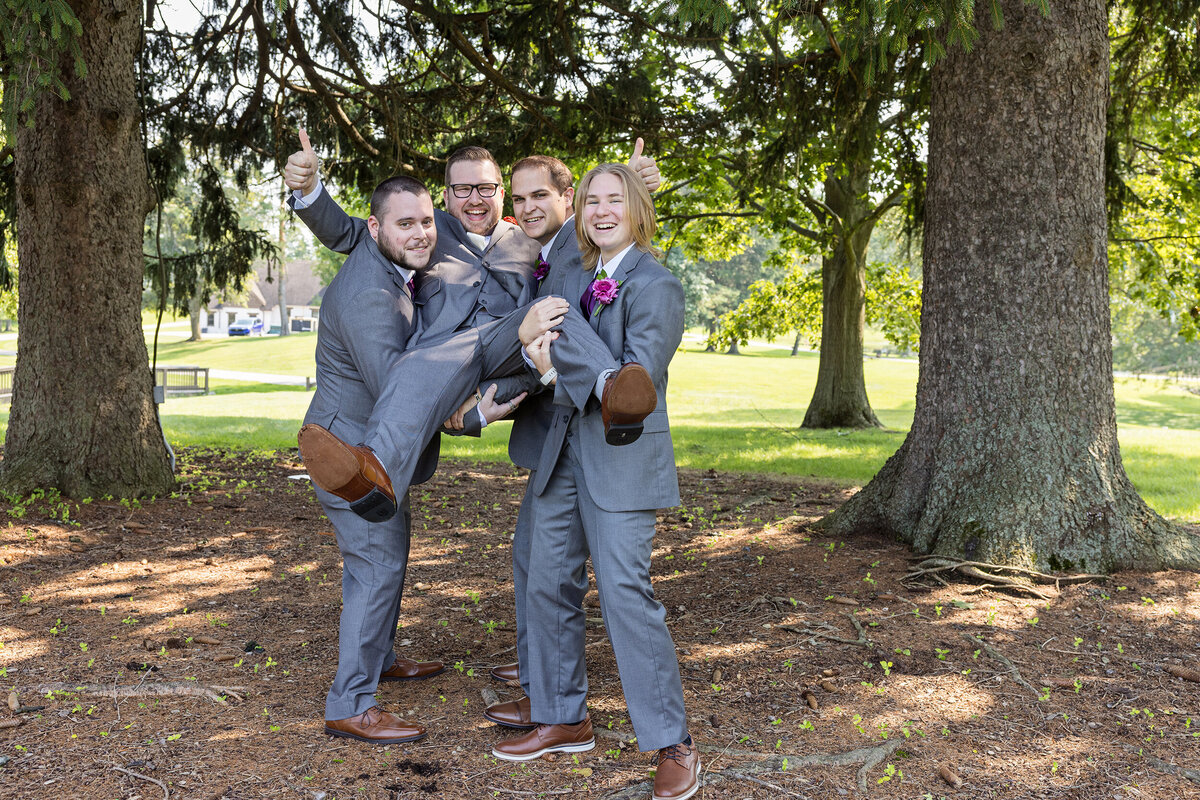 Wedding-Photographer-in-Michigan-117