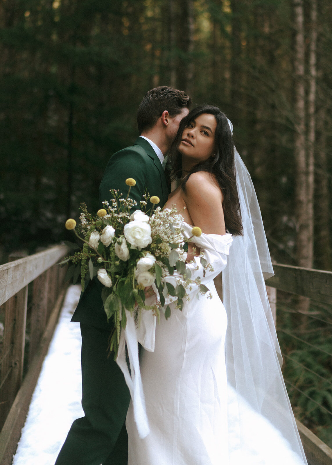 bc-vancouver-island-elopement-photographer-taylor-dawning-photography-forest-winter-boho-vintage-elopement-photos-79