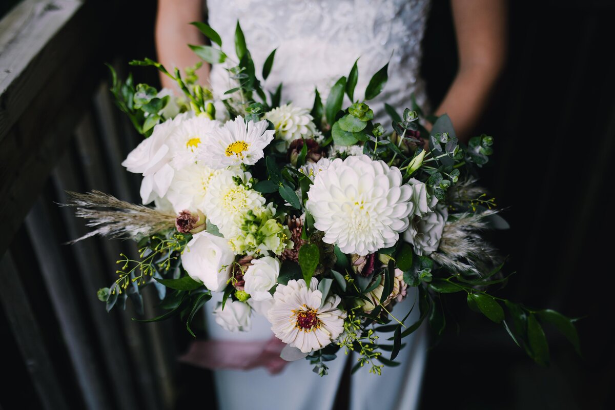 R&S Wedding Flowers - CJ Country Events15