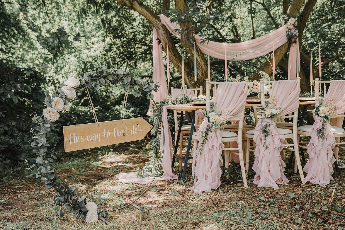 Whimsical woodland wedding (43)