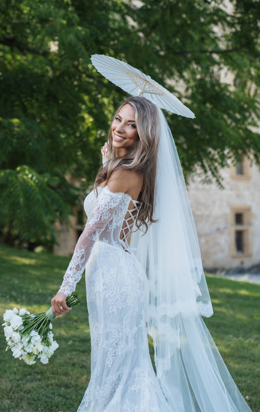 wedding - luxury - flowers -florist - chateau - floristry - florals -15