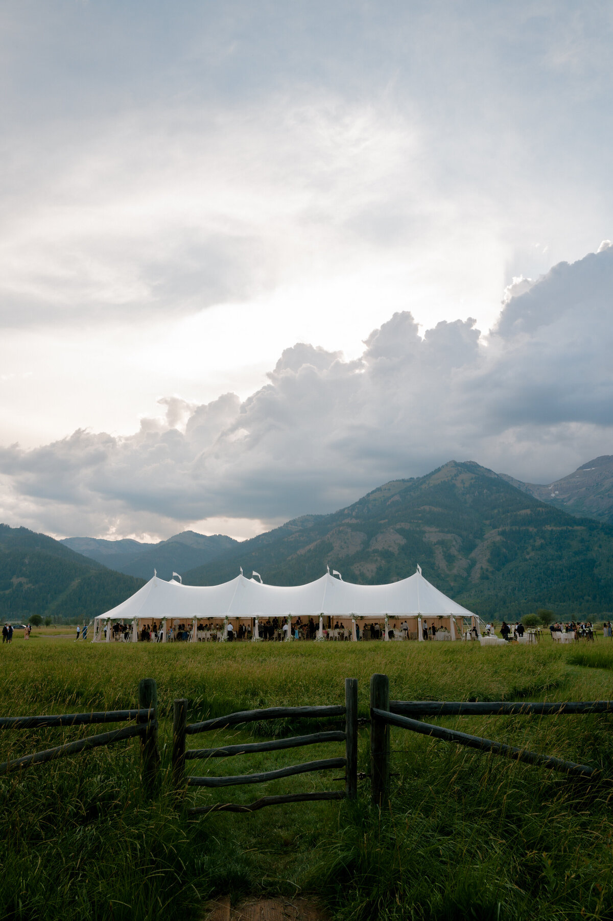 jackson-hole-wyoming-wedding-snake-river-89