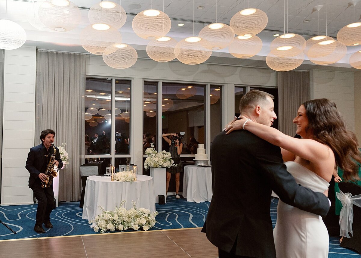 Lido-Beach-Resort-Wedding_0091