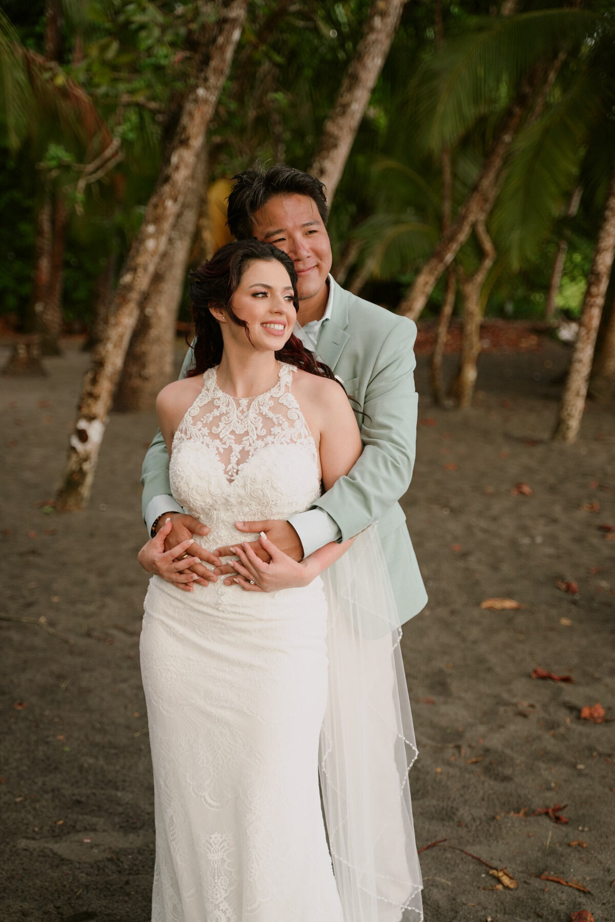Nicolle-y-Taylor-Manuela-Antonio-Costa-Rica-Wedding-Planner-10