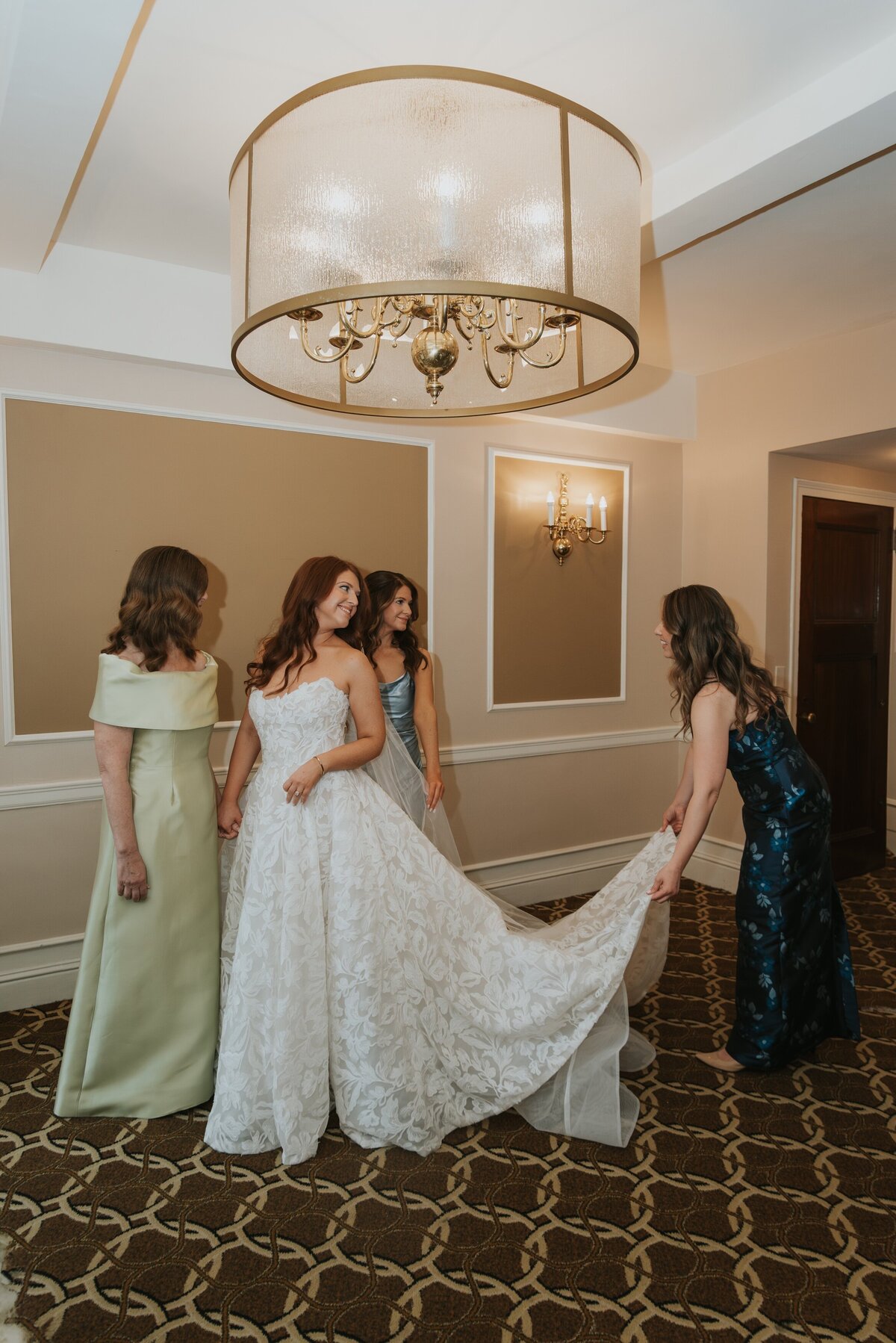 Faye-Fern-Creative-MariaBLung-Meg-Brandon-New-York-Athletic-Club-St-Patricks-Cathedral-Wedding-Getting-Ready-39