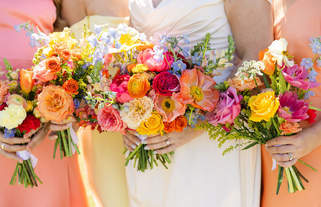 colorful-wedding-bouquets