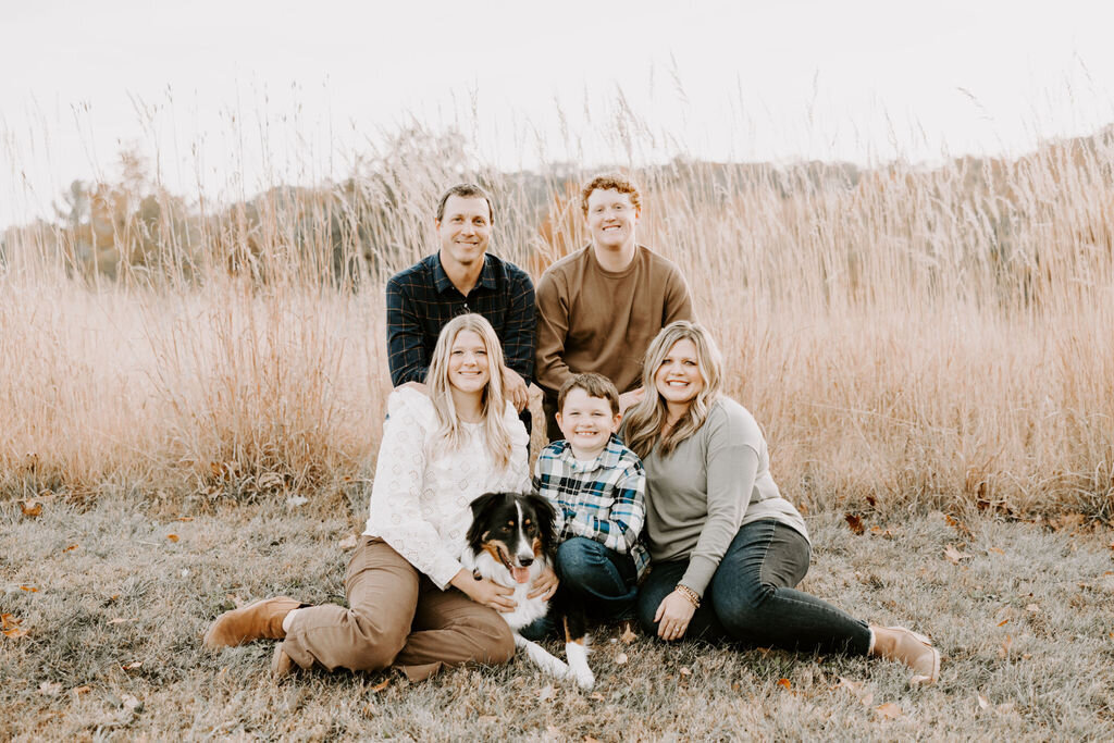 christina_ney_photography_wedding_engagement_lifestyle_photographer_dubuque_iowa_wedding_planning_assistance_adventurous_bold_laidback Family Photography27