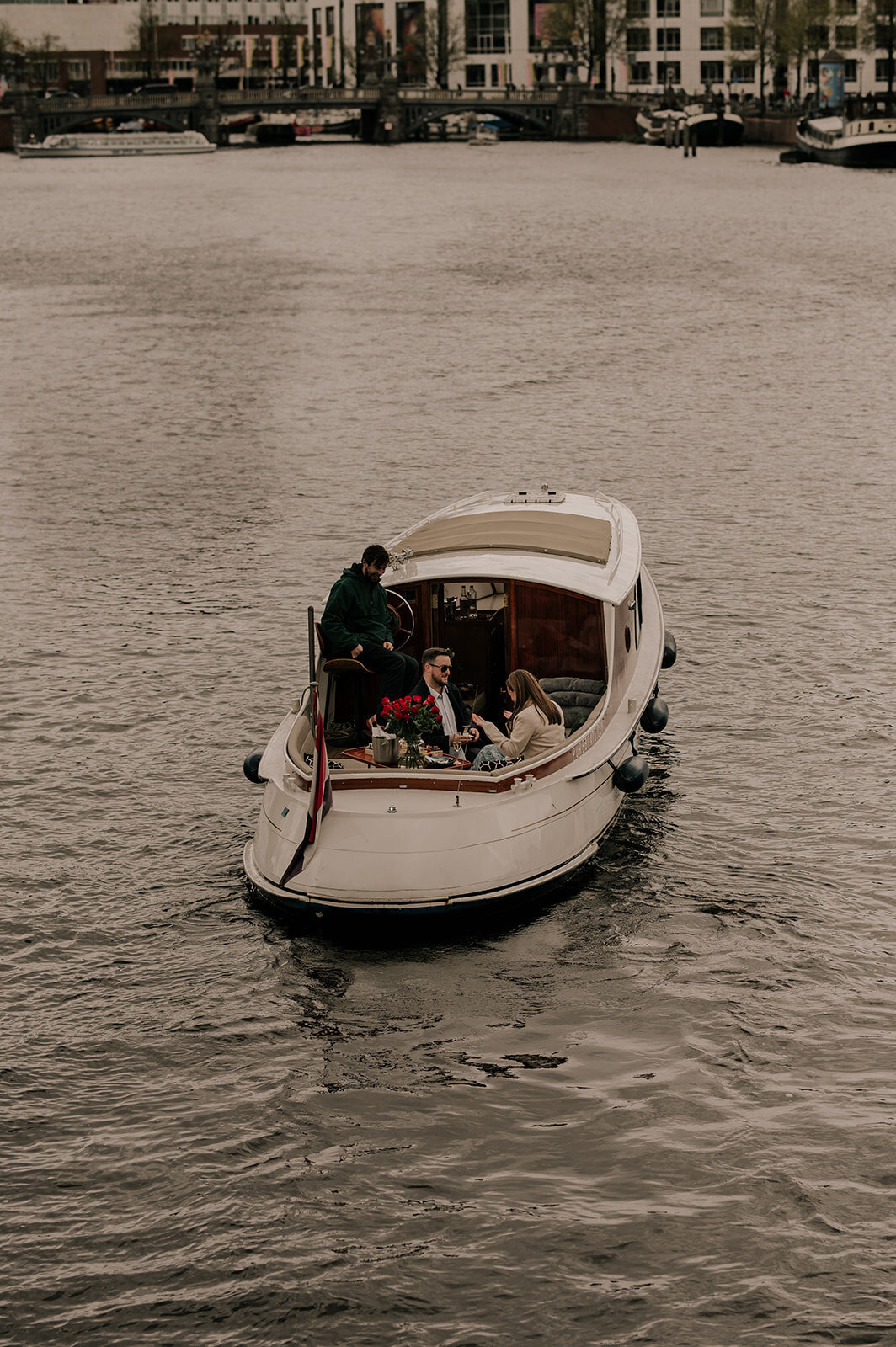 proposal-photoshoot-amsterdam-boat1