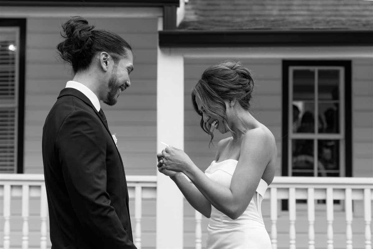 Mandi-Roach-Photography-First-Look-5886
