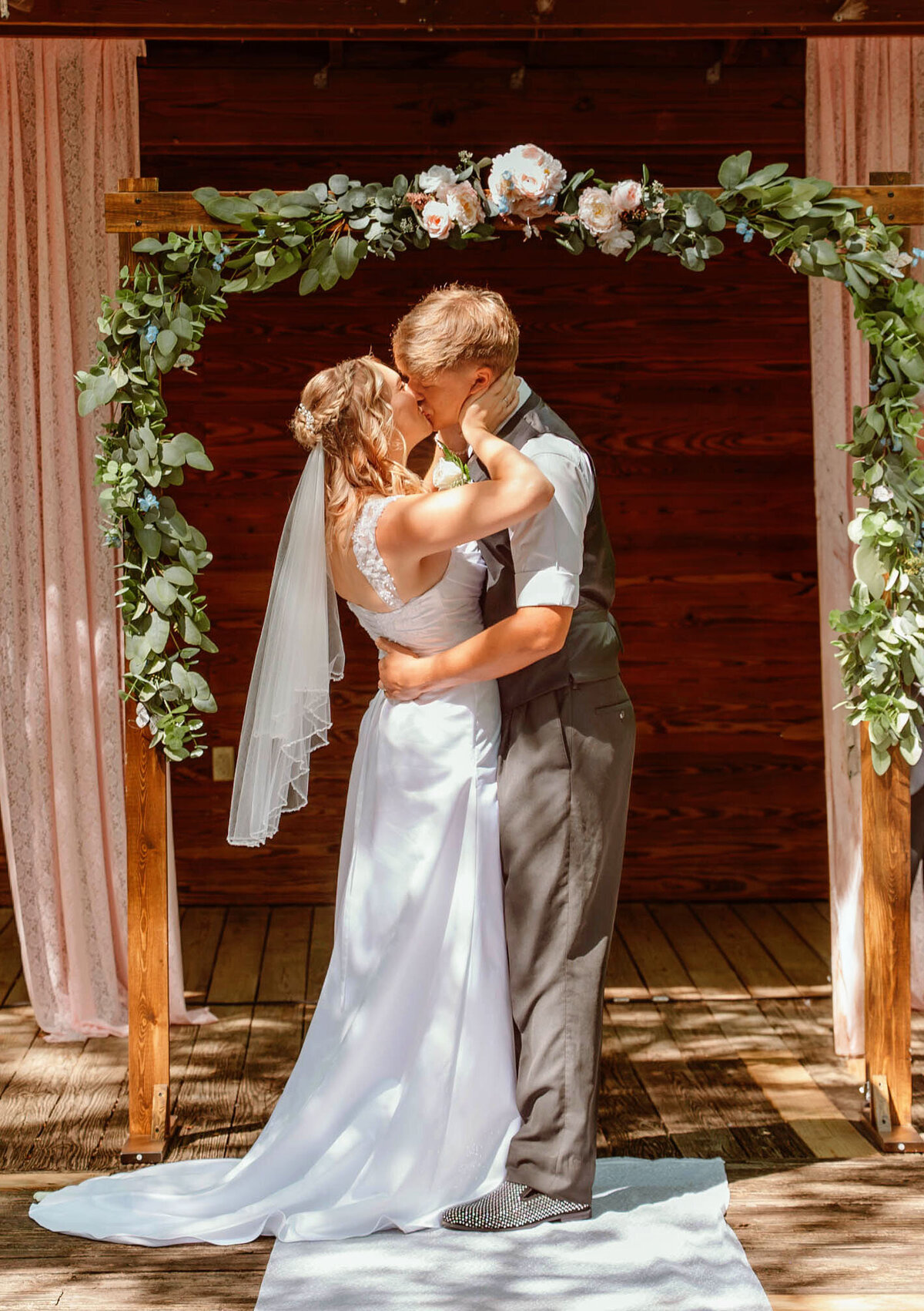 Golden Clover Photography - Matthew and Amelia Wedding Day-182.1 copy