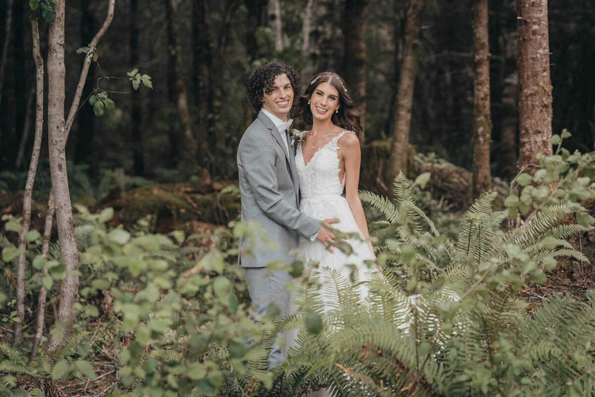moments-and-mountains-photo-and-film-olympia-lacey-tacoma-wedding-tumwater-JI (218 of 66)