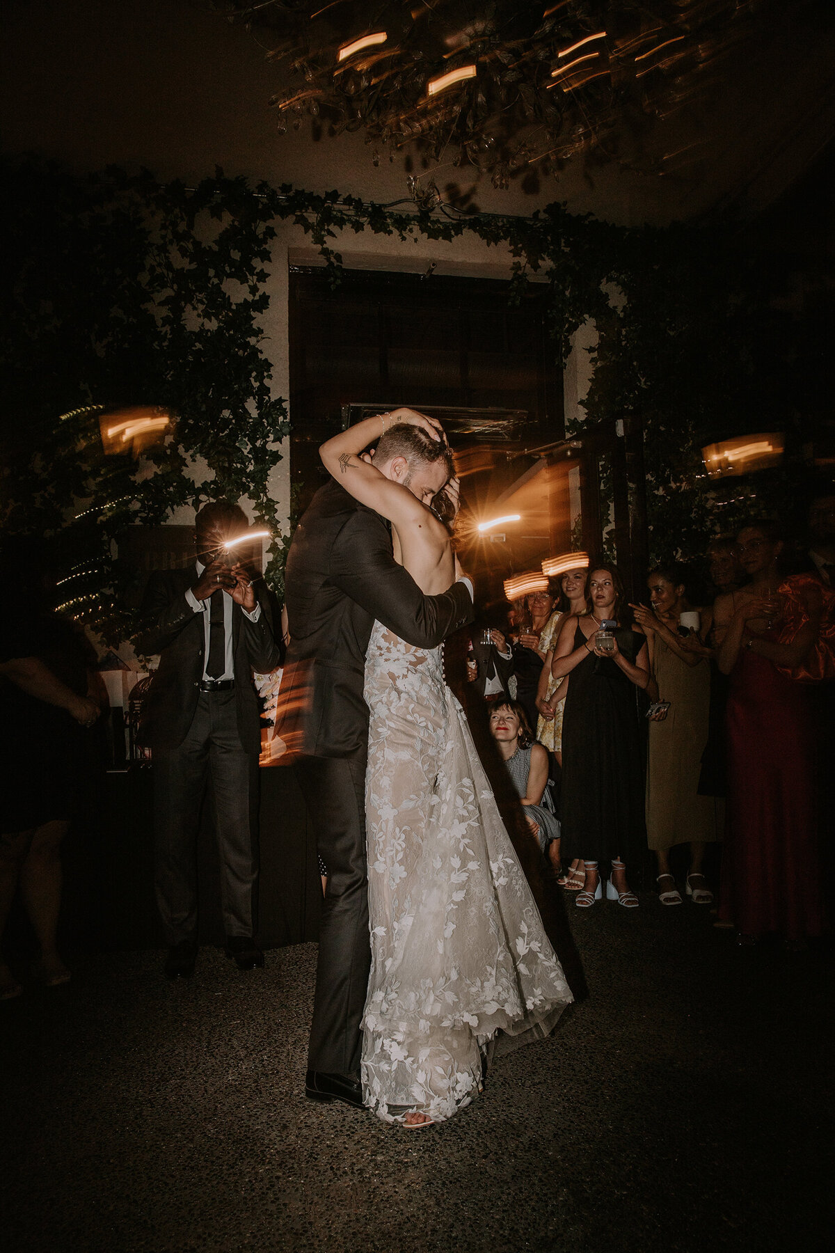 The-Godards-First-Dance-Vancouver-Wedding