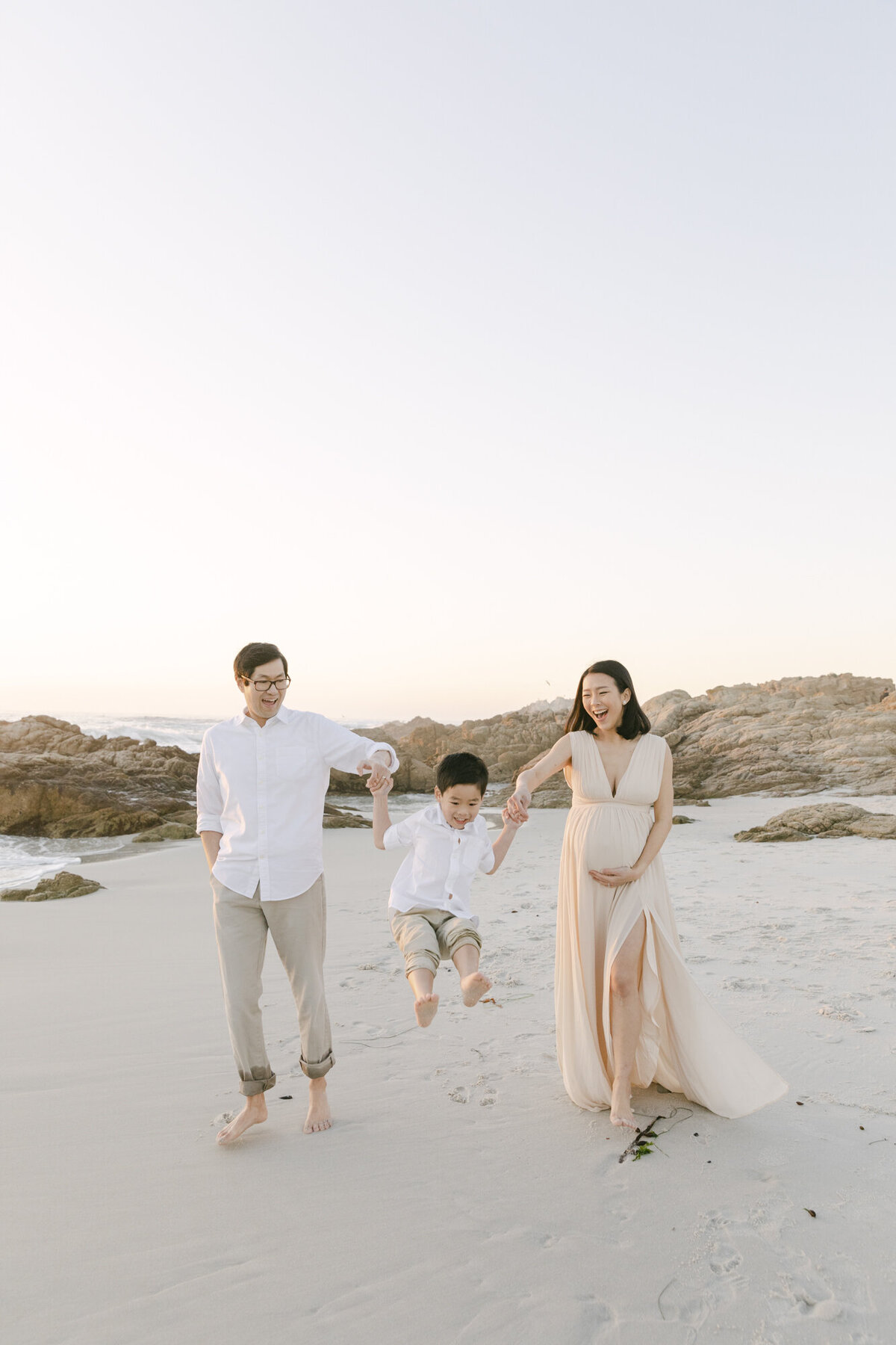 PERRUCCIPHOTO_PEBBLE_BEACH_FAMILY_MATERNITY_SESSION_85