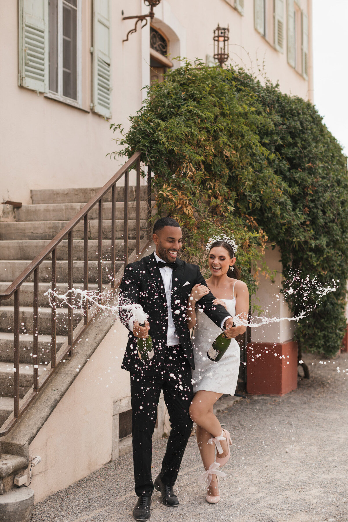 California based wedding photographer shooting weddings in destinations like France, Italy and Spain.