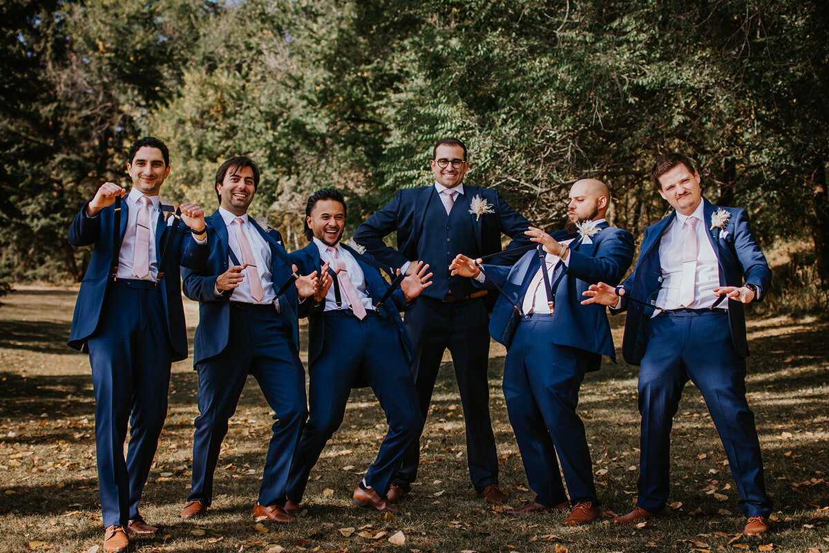 wedding party photography groomsmen