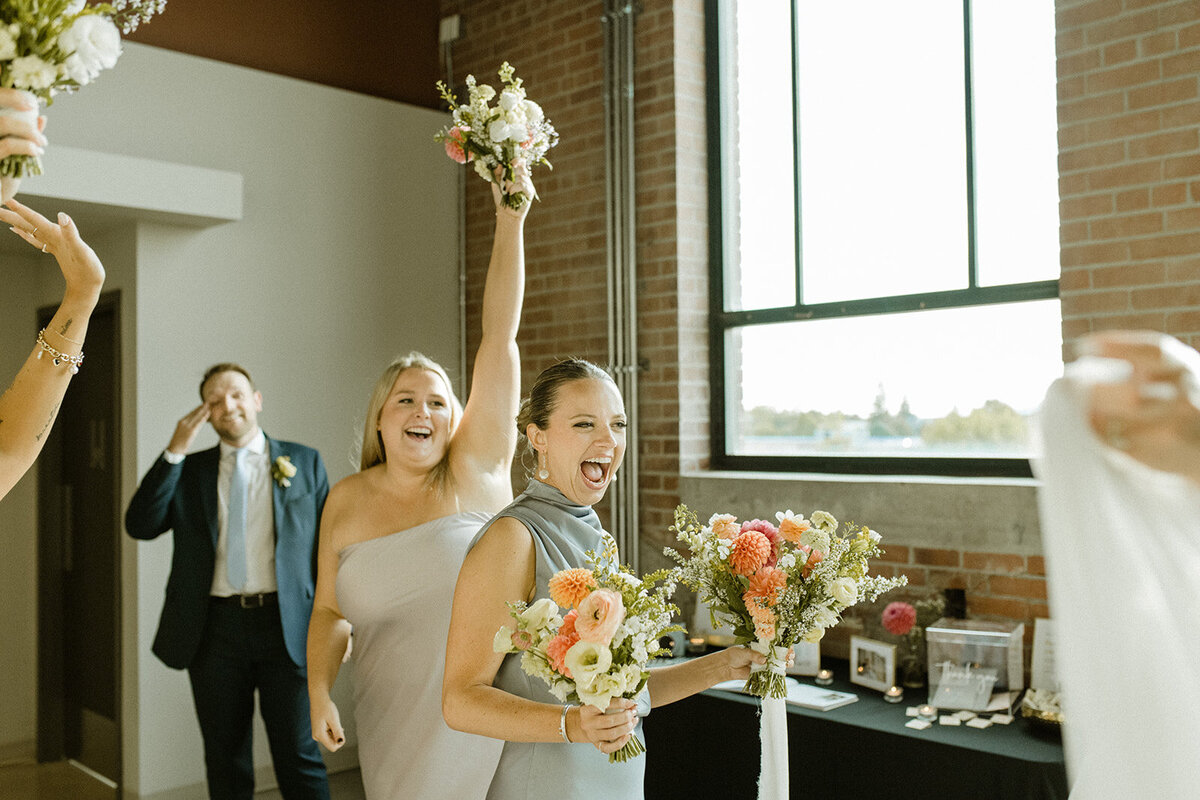 c-toronto-wedding-getting-ready-lovt-studio-the-symes-2037