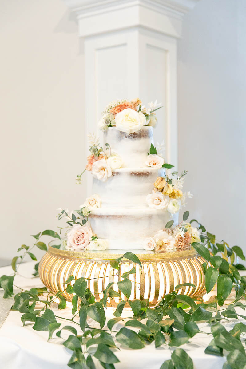 Paige & Zak wedding at Winter Park Racquet Club|  Images by Amalie Orrange Photography20