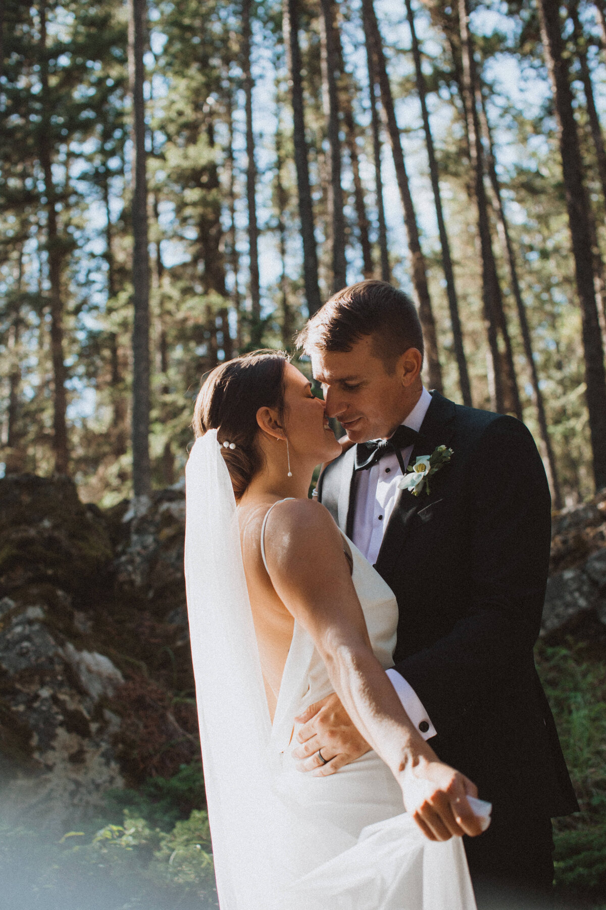 carissa_greg_intimate_wedding_liv_hettinga_photography-351