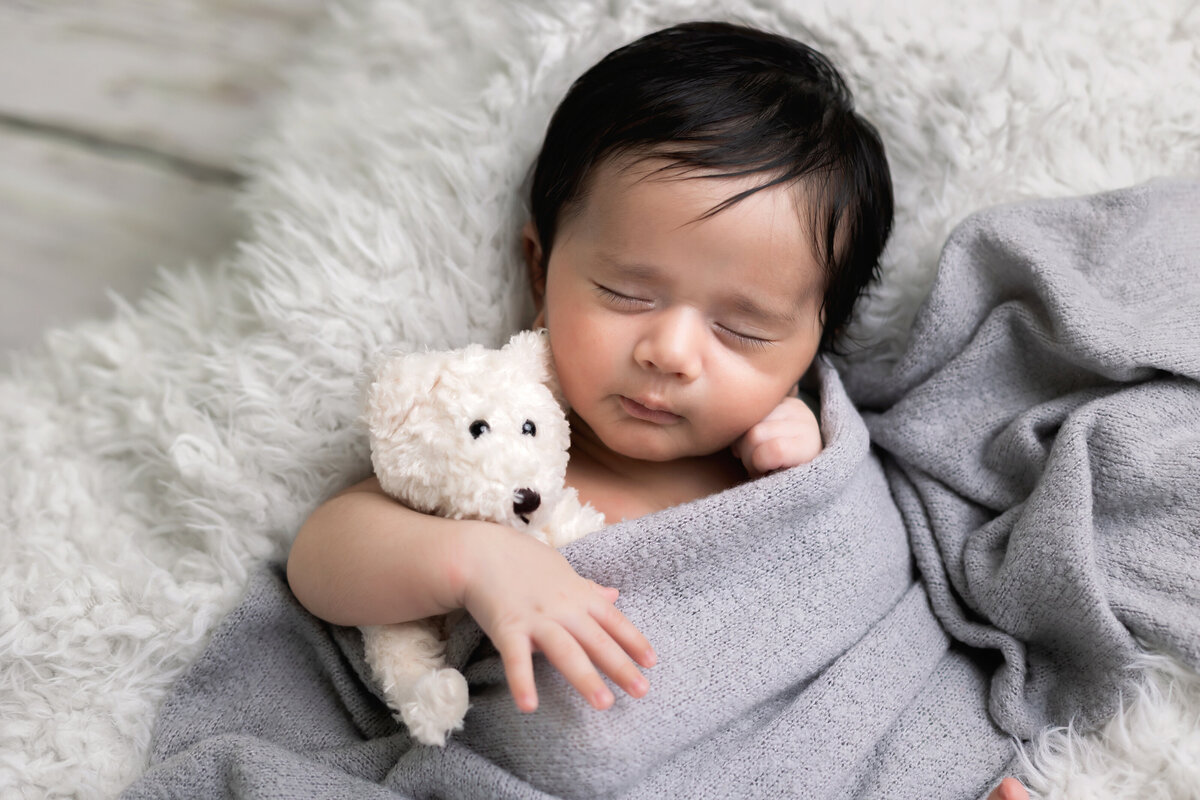 SoPoDesigns_Newborn_Photography_Baby_In-home_1