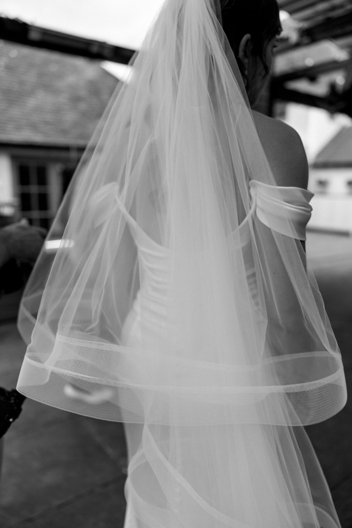 L&B-0995