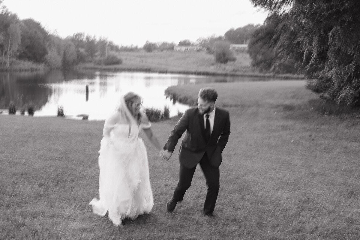 north-carolina-wedding-photographer-stephanie-small-weddings-00023