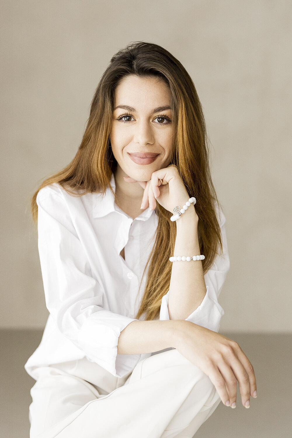 web Phoem_studio_phtography_Studio_portrait_Shaina_1 copia