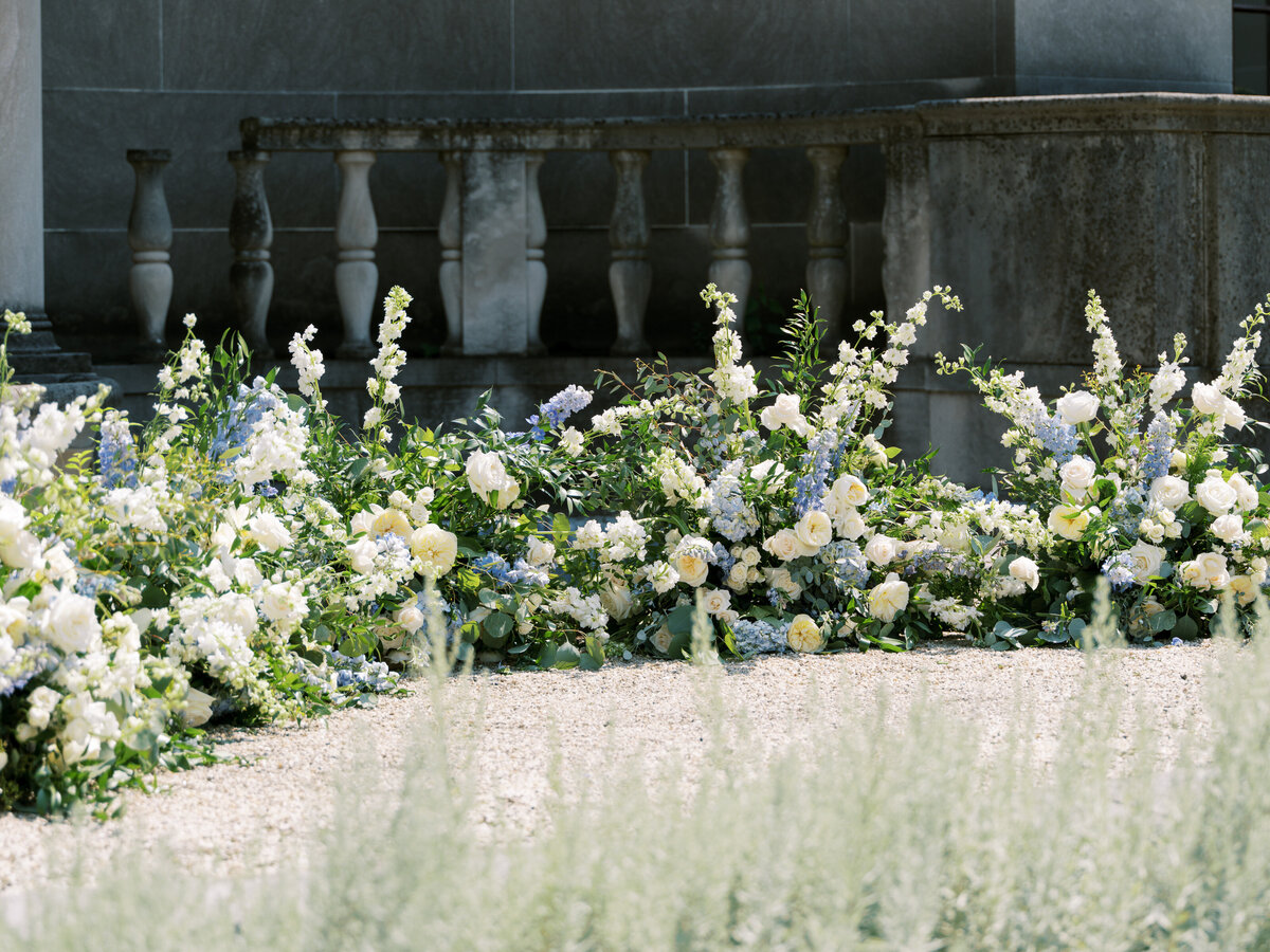 hanna-courtyard-garden-cleveland-wedding-0044
