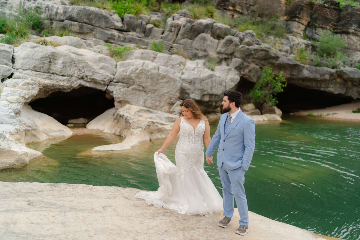 Pedernales-Falls-Elopement-Photographer-051
