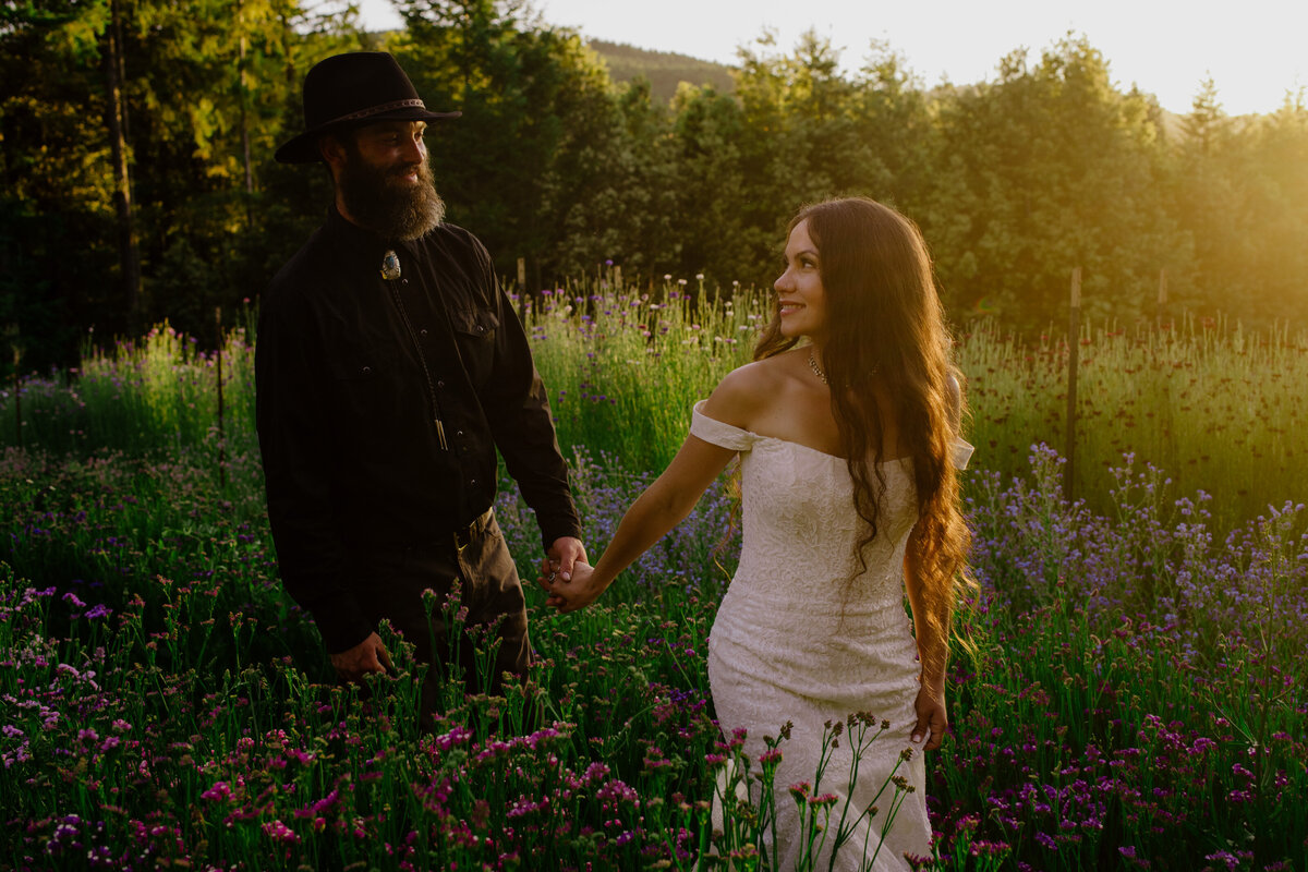 trinity-mountains-flower-farm-california-destination-wedding