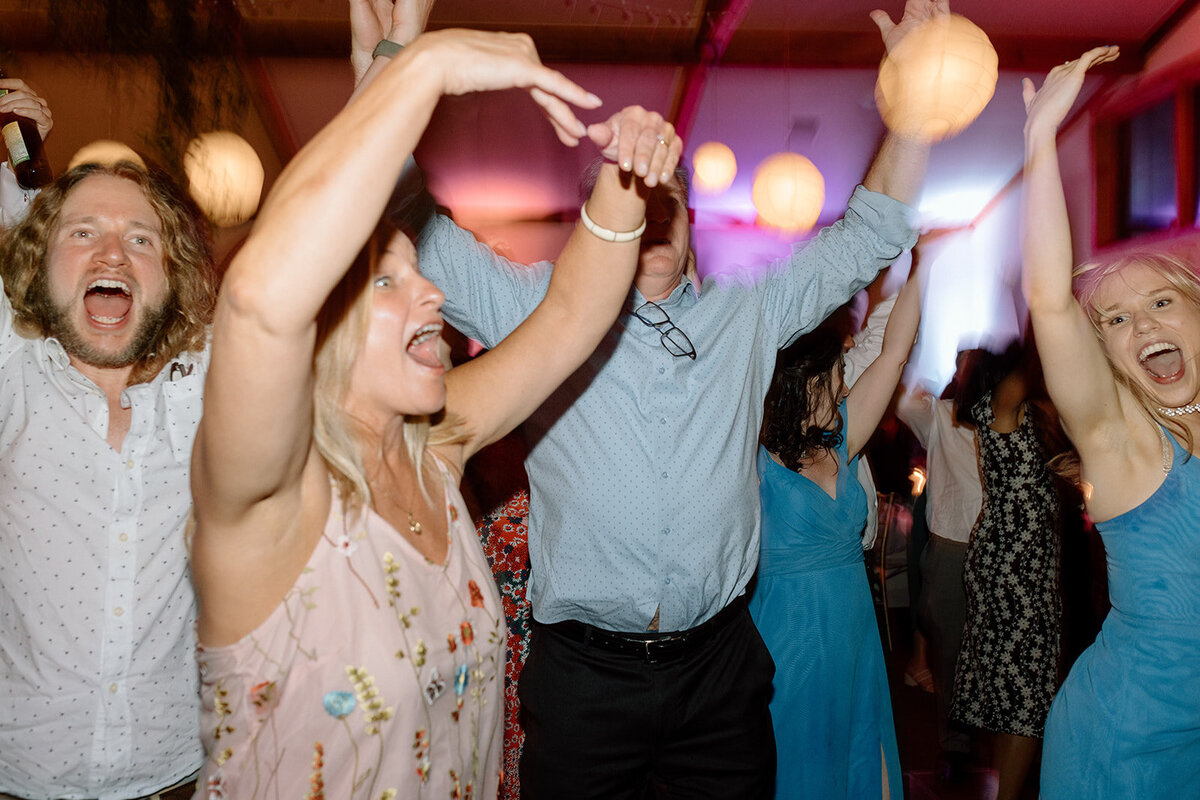 sussex-ski-lodge-wedding-188