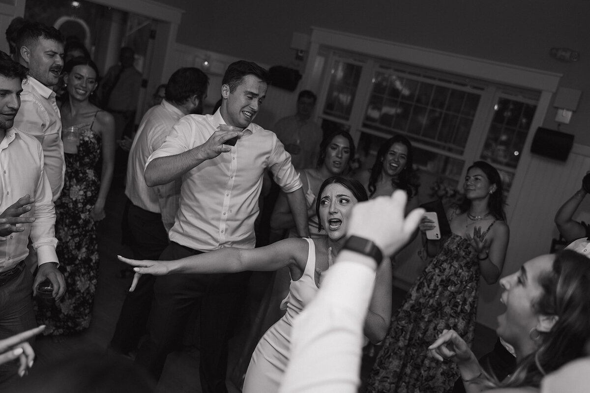 MaineWeddingPhotographerEricaWarren-250_websize