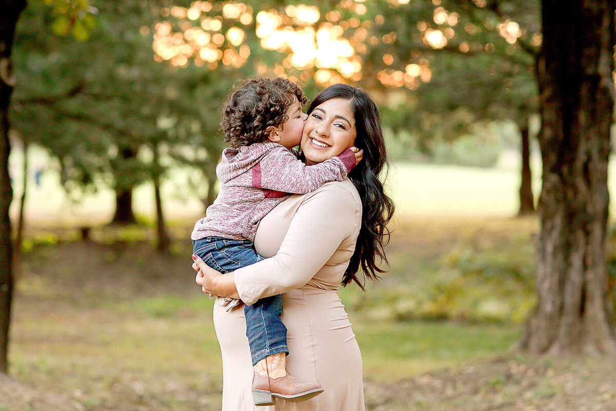 Jenny Havens Photography Dallas Texas Newborn Photographer Studio Motherhood Family Baby Custom Heirloom Imagery Light Airy Luxury Jenny Havens Photography Dallas Texas Newborn Photographer Studio Motherhood Family Baby Custom Heirloom Imagery Light Airy Luxury JHP 10.11.20 46 WEB copy
