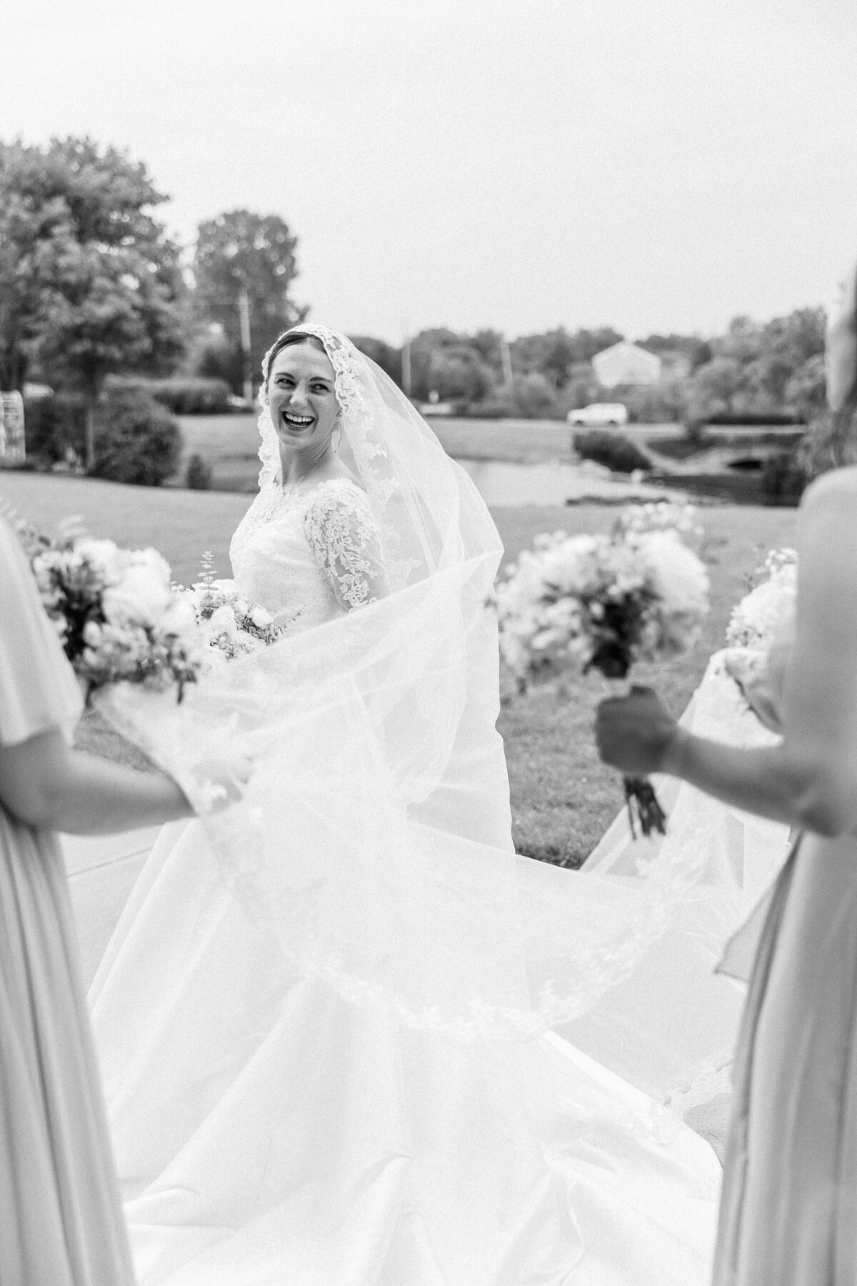 Light-Blue-Dayton-Ohio-Catholic-Wedding_01