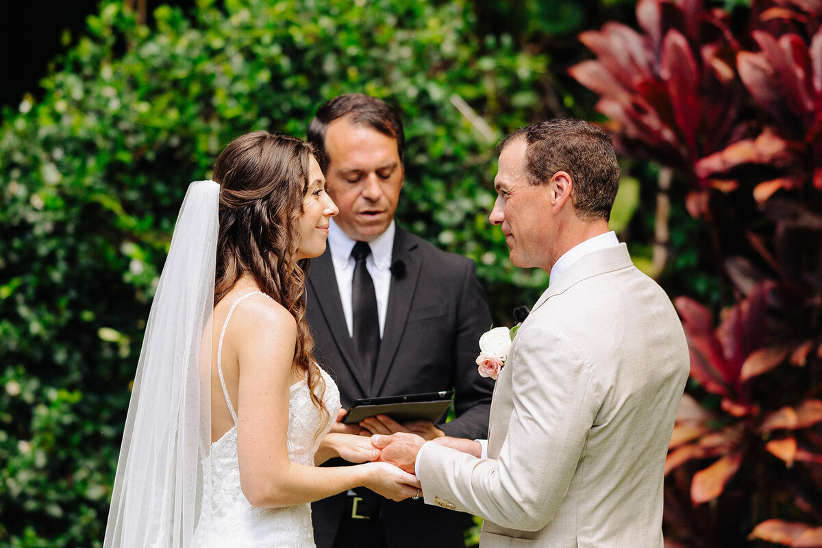 mcneile-photo-sunken-gardens-florida-elopement-chantilly-chic-celebrations-2