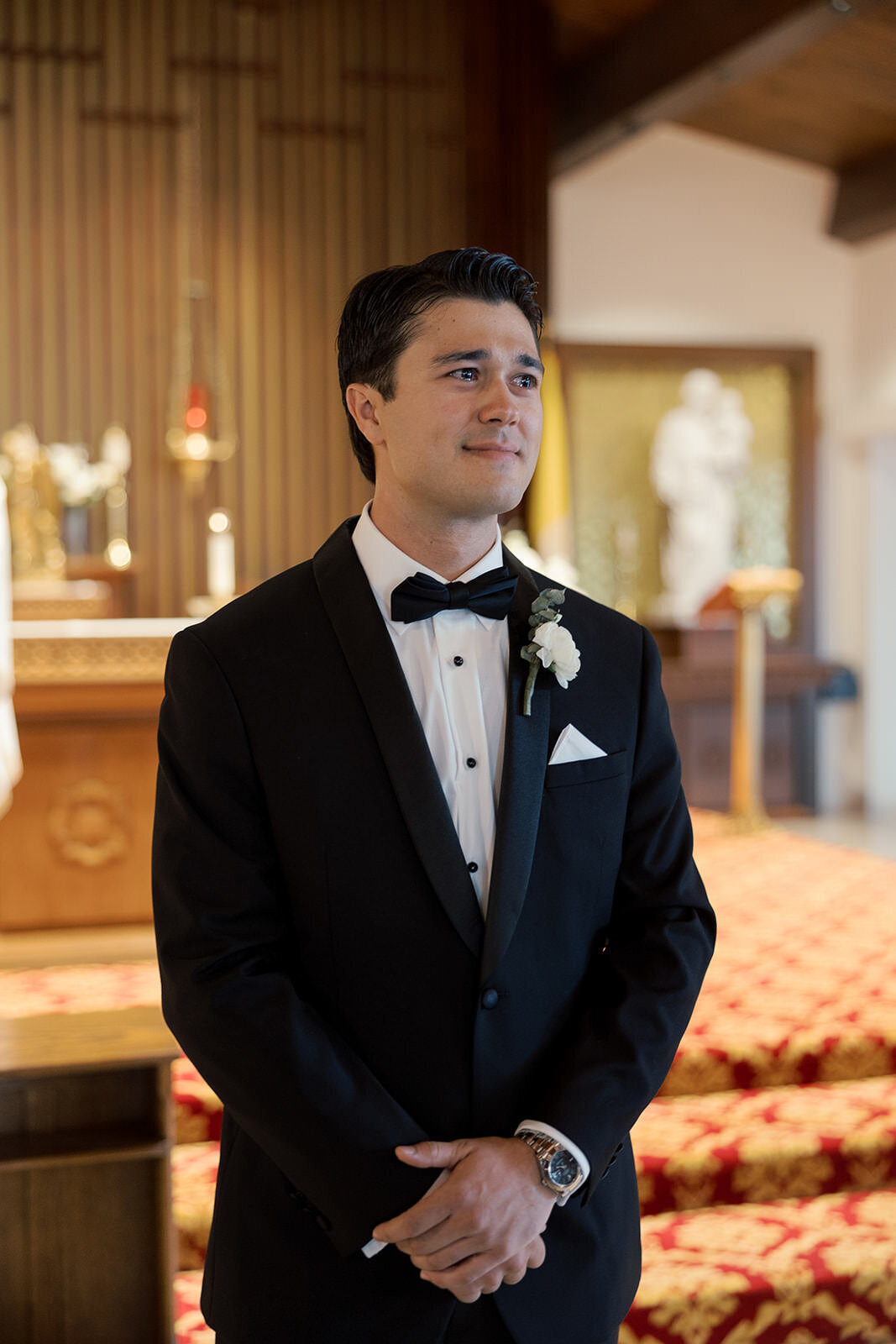 groom-waiting-bride-church-5CE-W