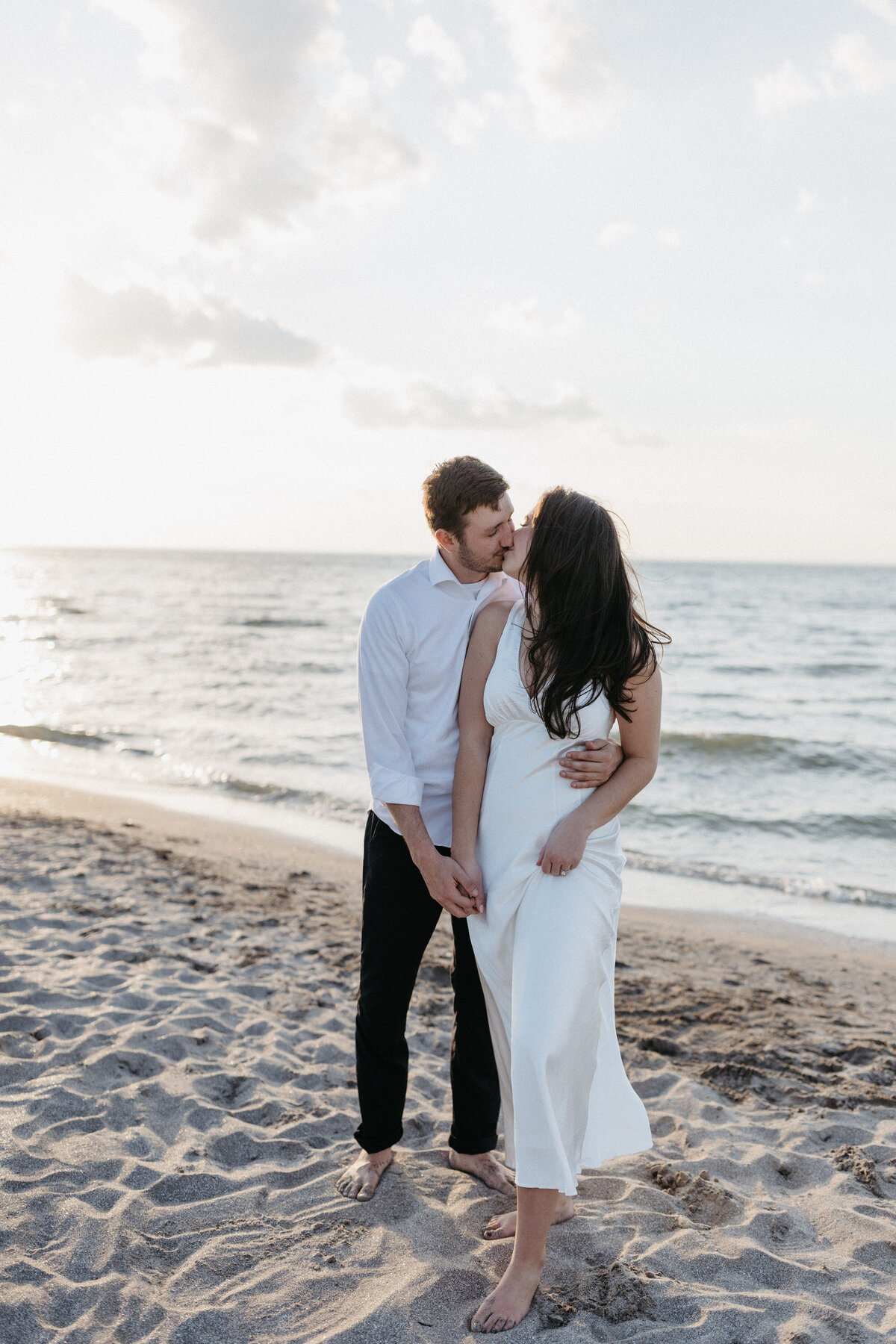 romantic-sunset-beach-engagement-photos-3