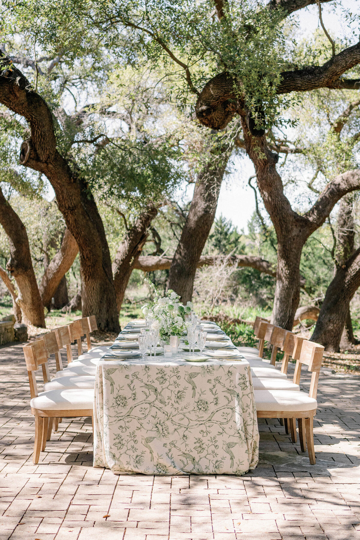 Garden-Wedding-Inspo-Zha