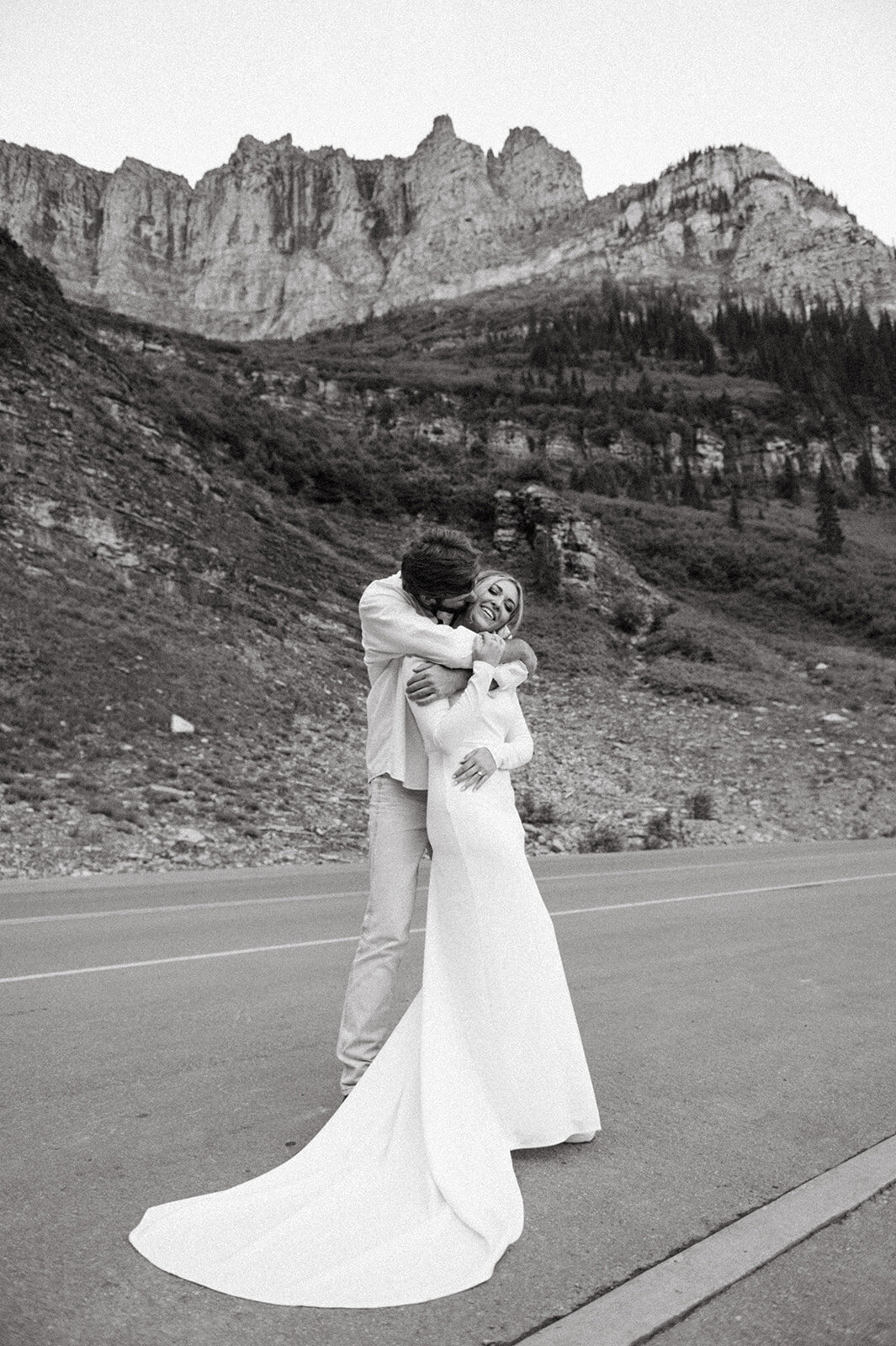 presley-gray-glacier-national-park-elegant-elopement-1755