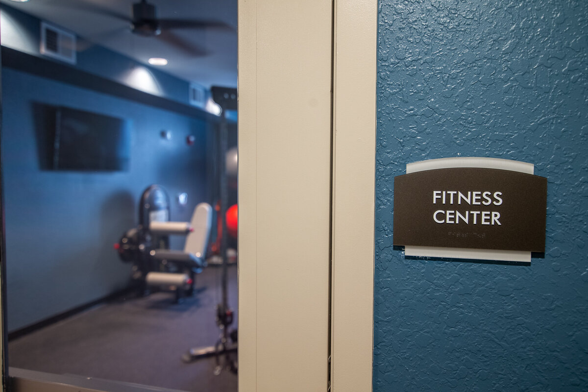 042324ROCHESTERPARK-78