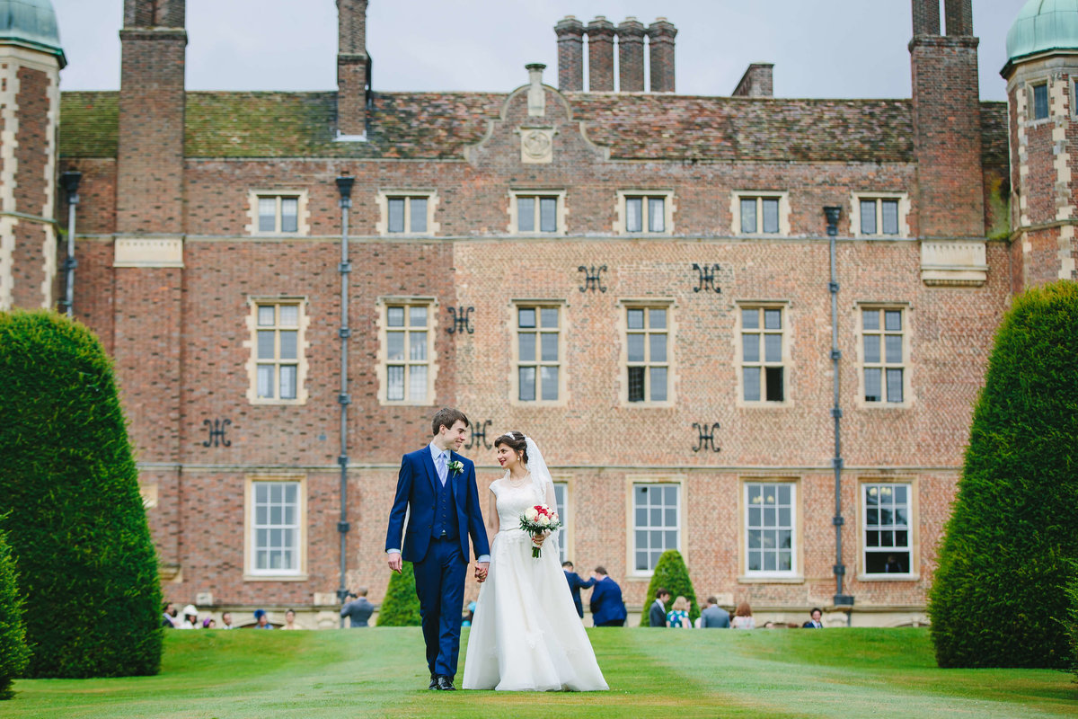 MadingleyHallDocumentaryWeddingPhotographer (53 of 100)