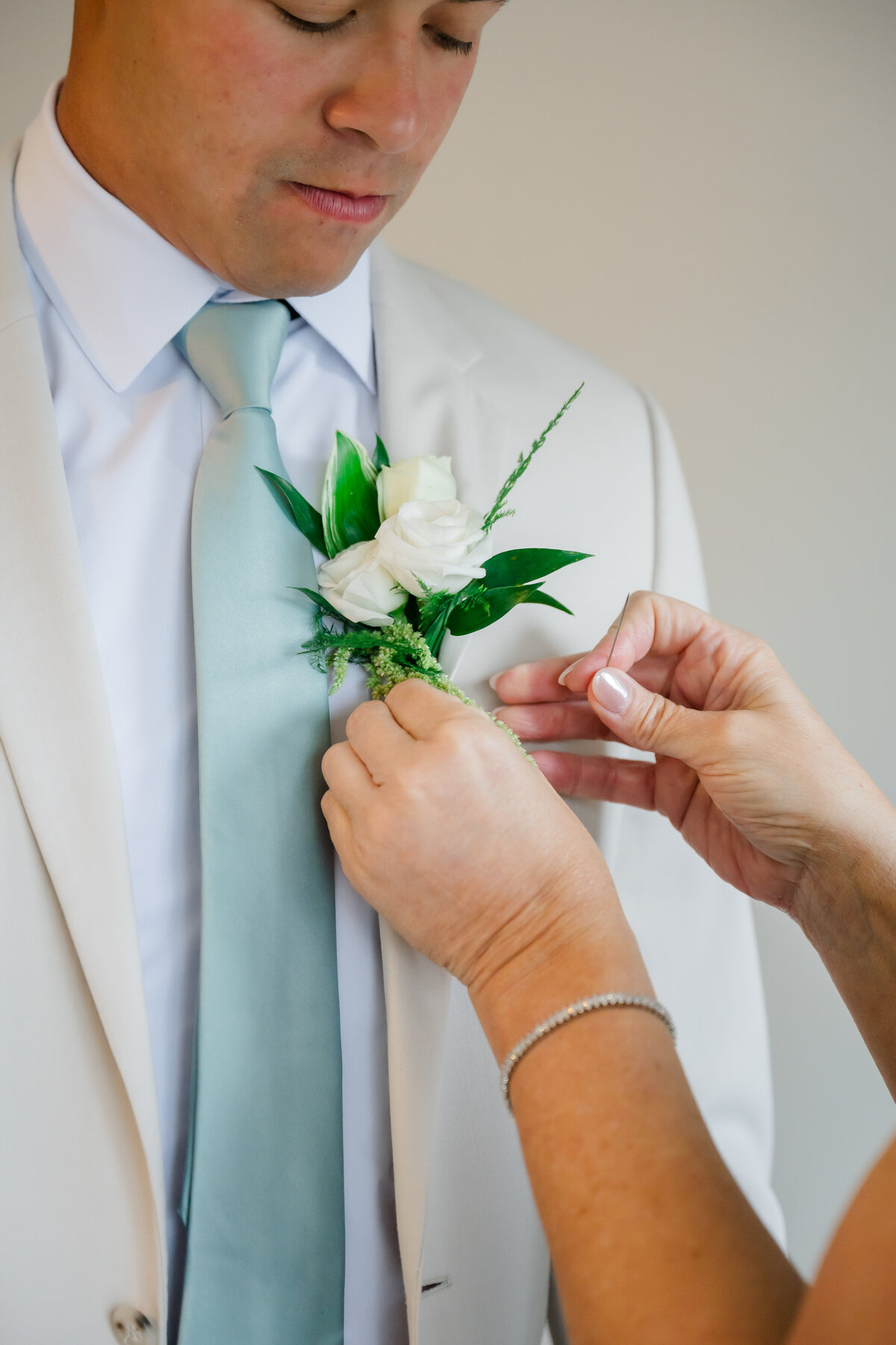 kasia-sickau-photography-wedding-photographer-hannah-and-TJ-the-grand-ballroom-covington-ky-53