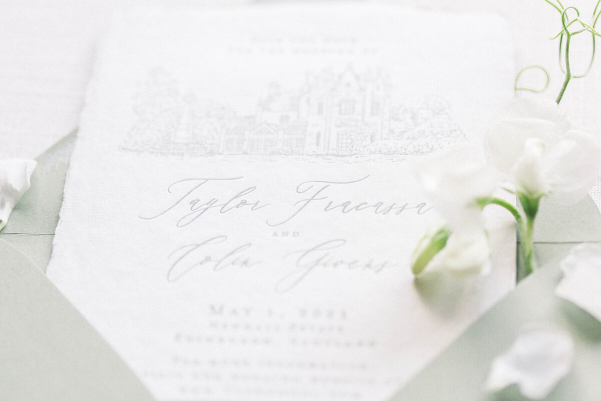 St. Louis wedding flowers photographed by Tracy Parrett Photography