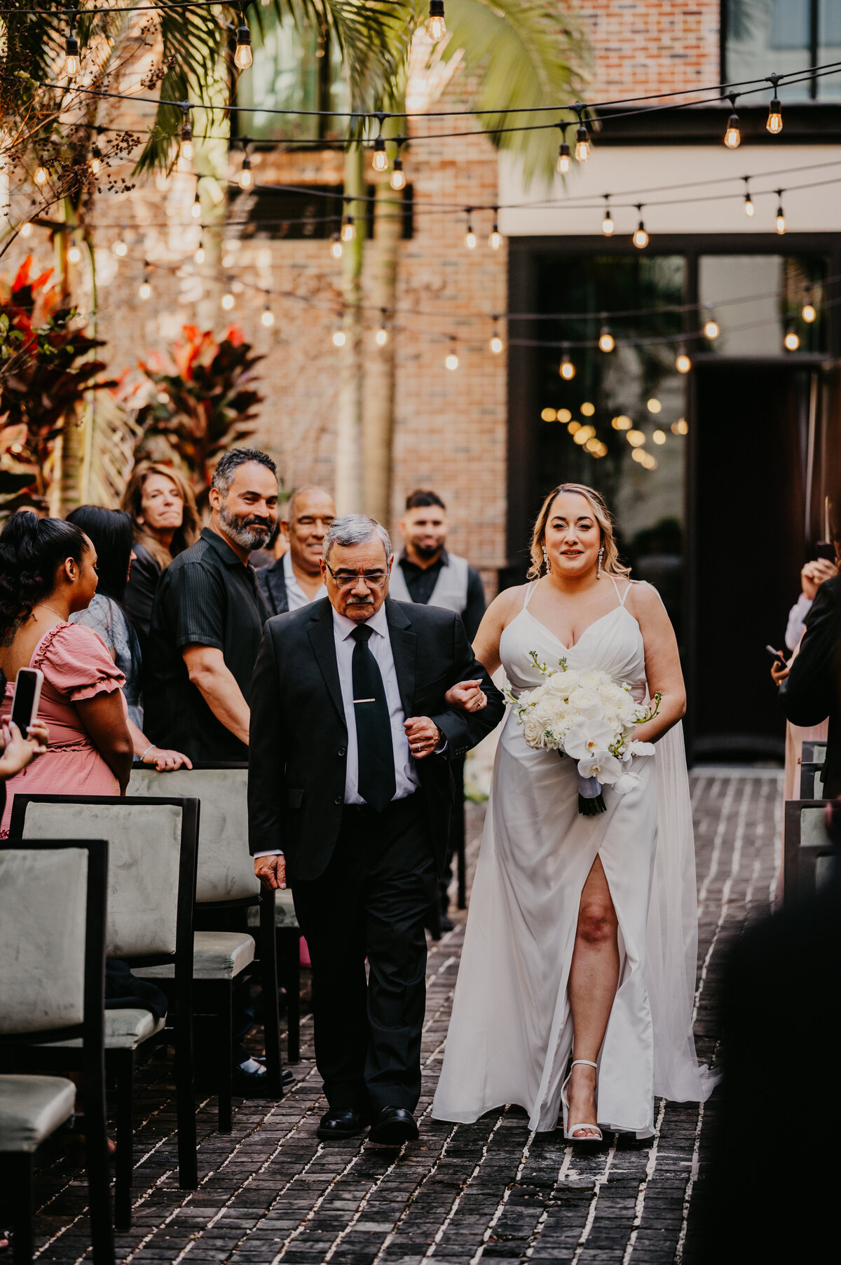 mariah-lacy-photo-hotel-haya-elope-wedding-chantilly-chic-planners-8