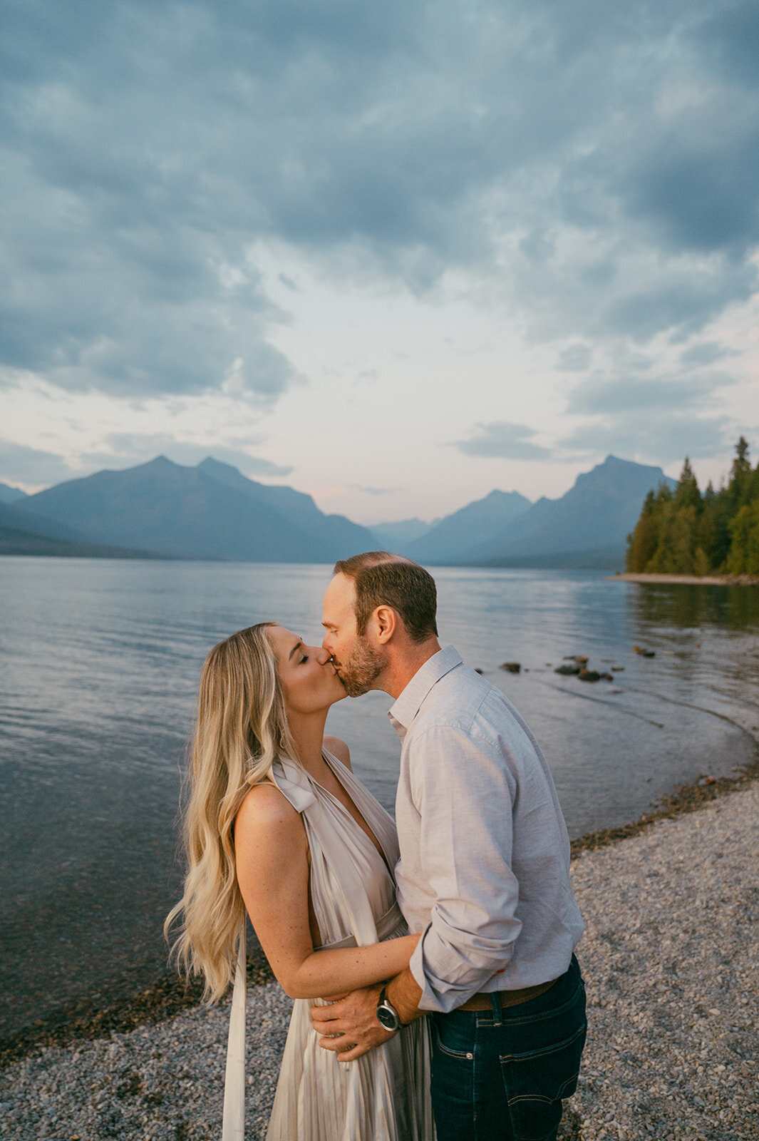 vintage-hollywood-glacier-national-park-elopement-presley-gray-photo1648