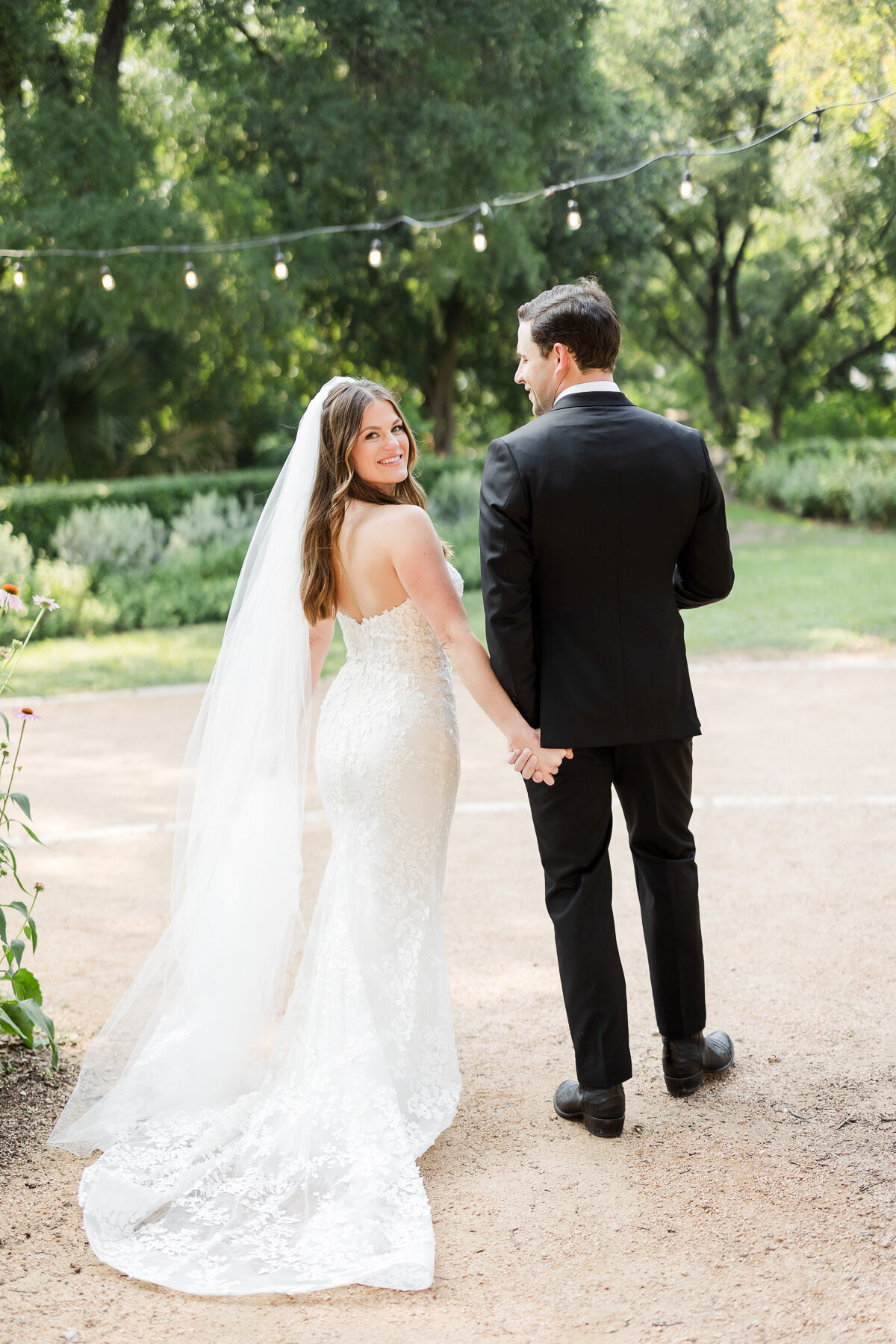 Laguna-Gloria-Wedding-Photographer-Austin-0042