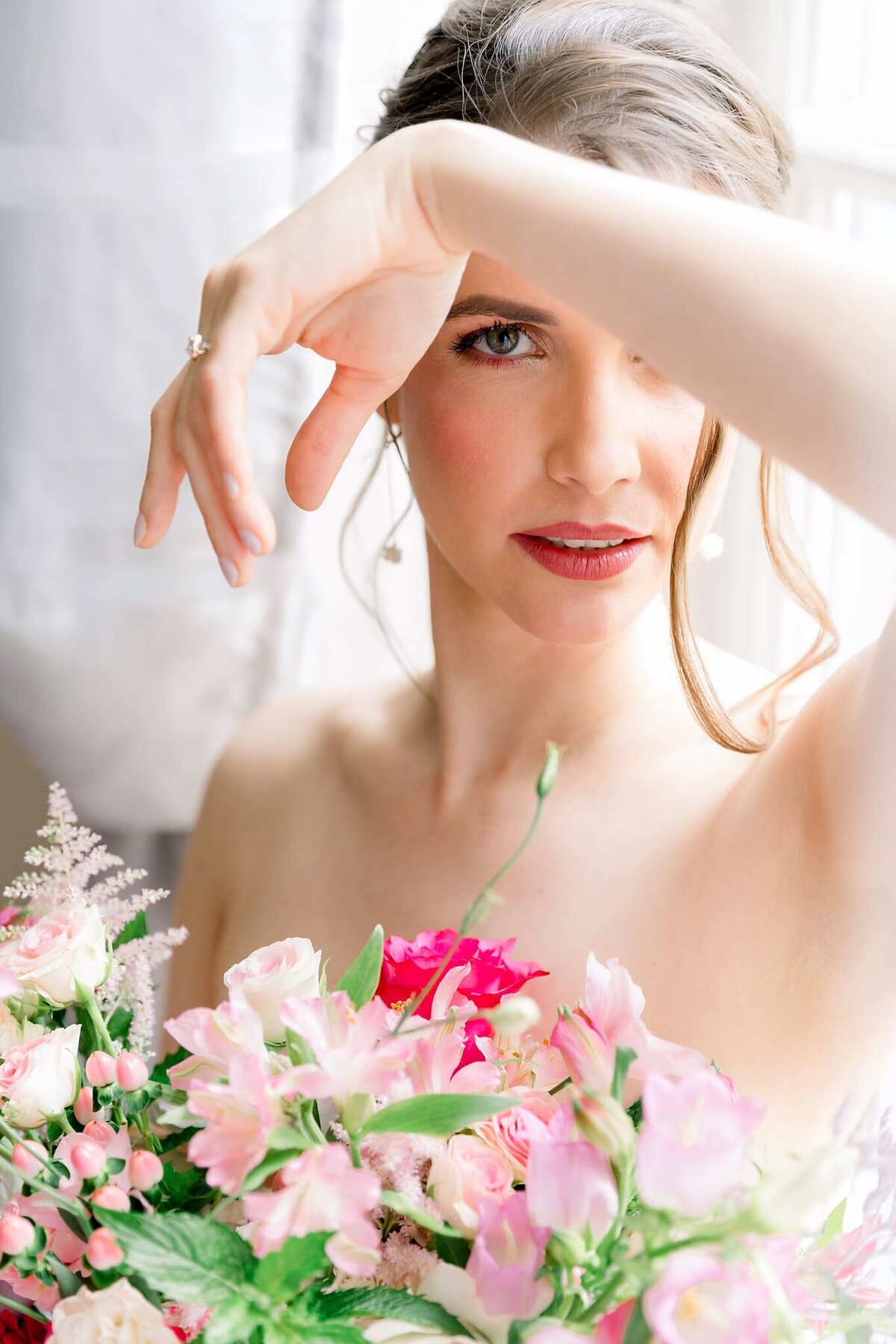 pink-bride-in-paris