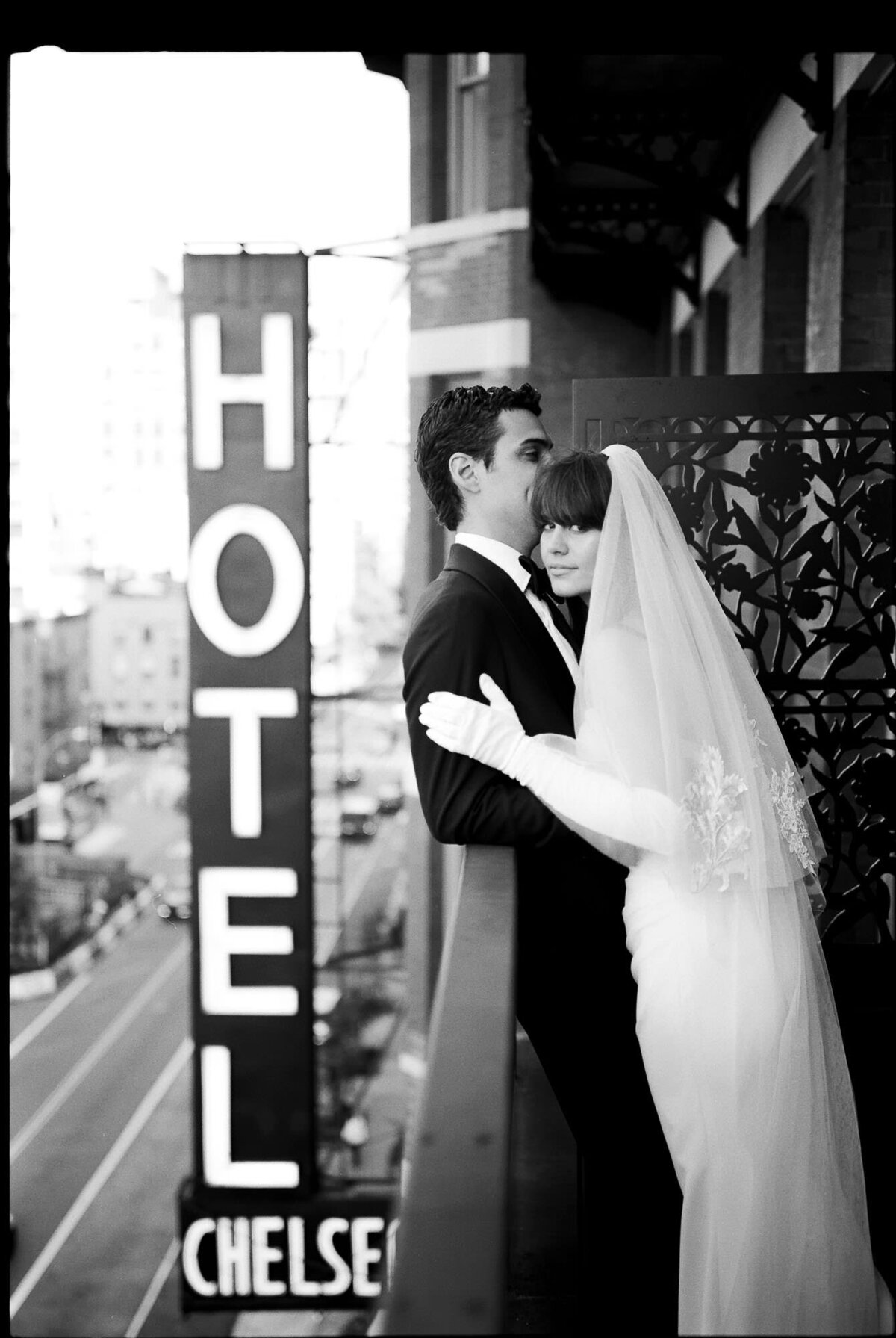 hotel-chelsea-nyc-wedding-on-film-25