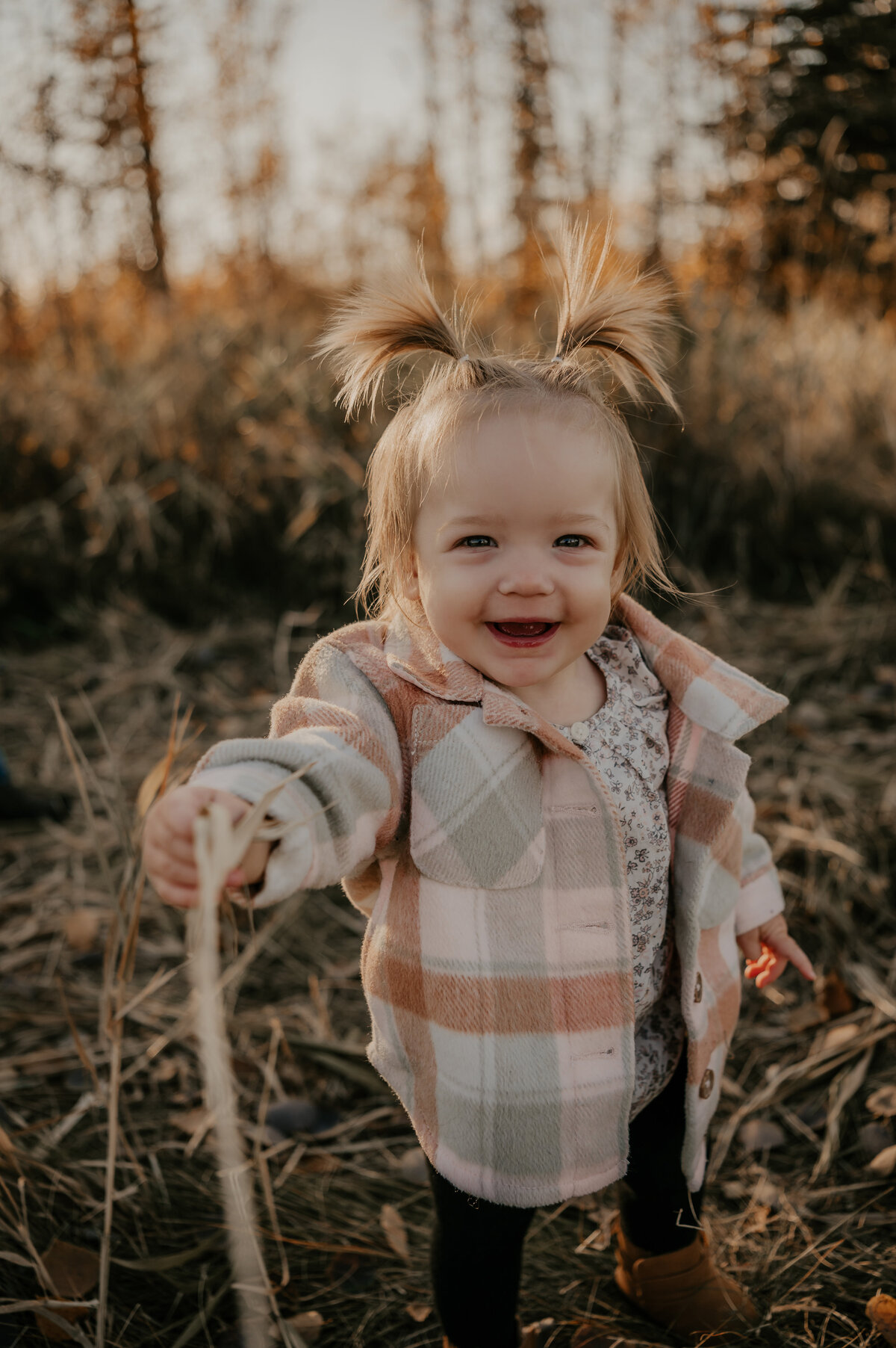 Family-Photographer-Fall-Alberta