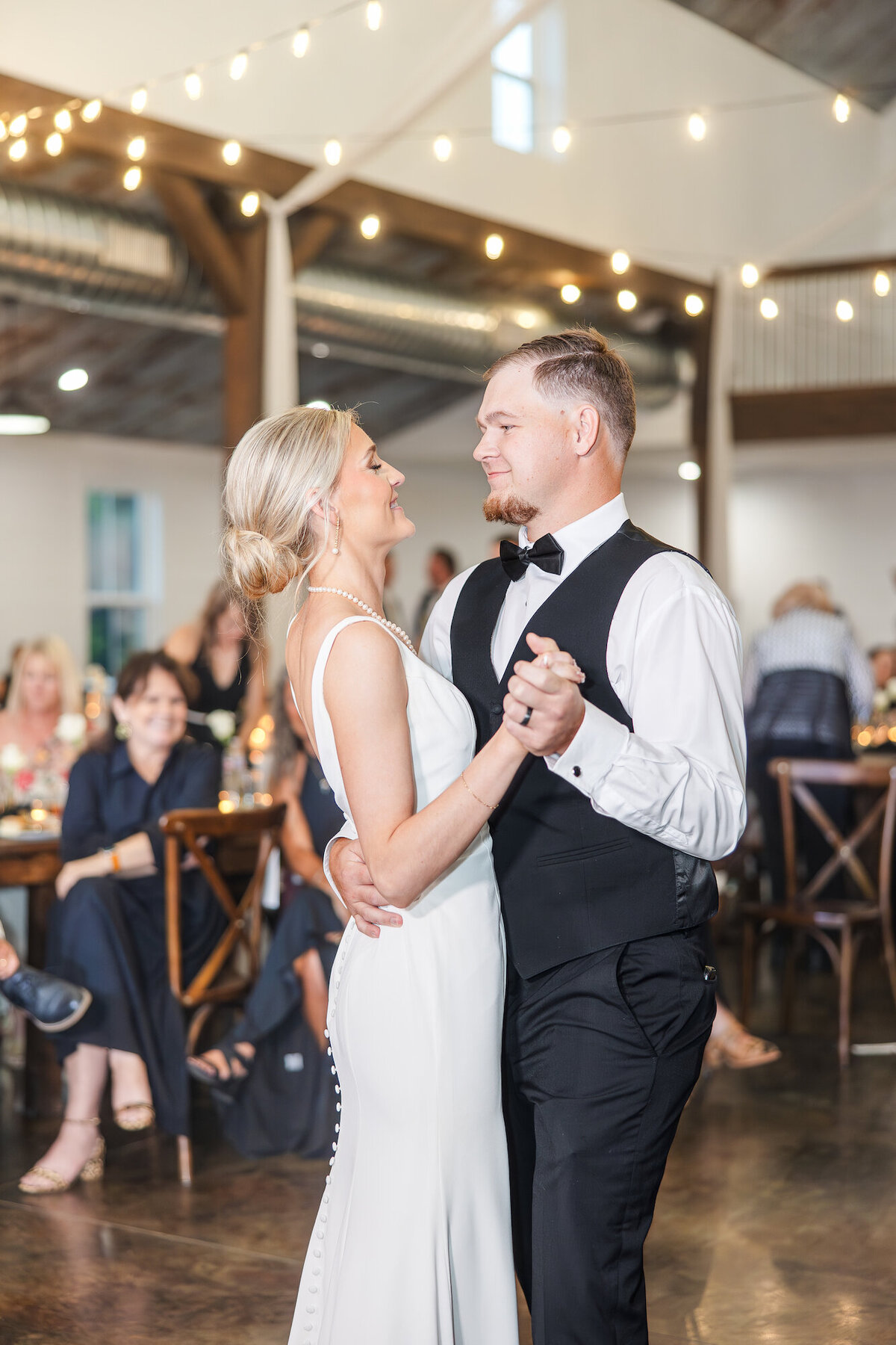 barn-at-white-oaks-wedding-murray-kentucky-122