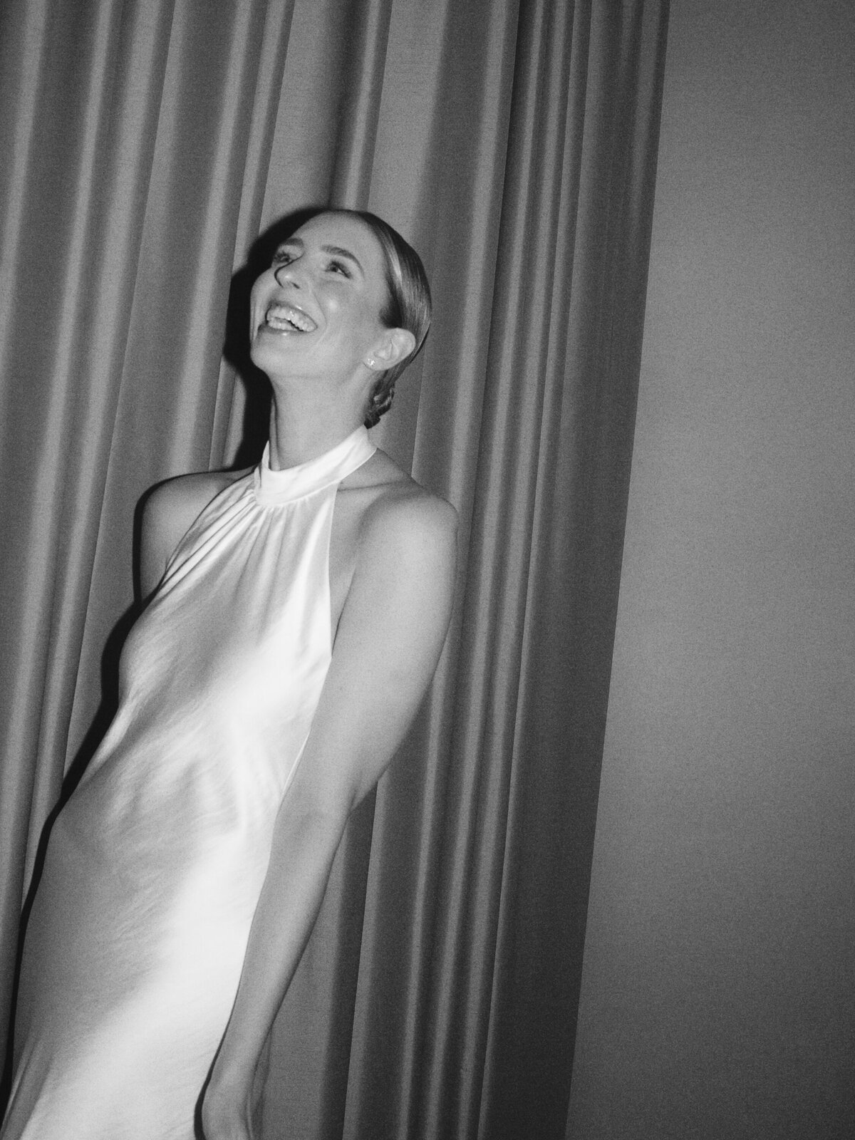 hotel-bel-air-wedding-classic-bridal-portait